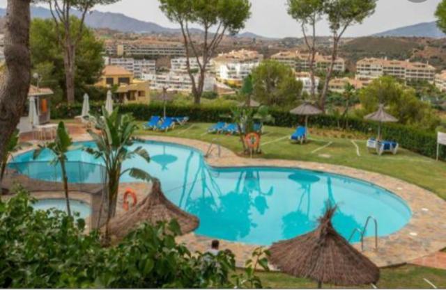 Precioso Estudio En Zona Residencial Miraflores Malaga Luaran gambar