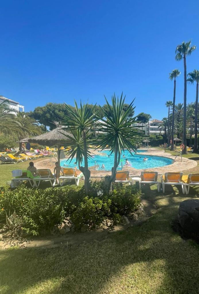 Precioso Estudio En Zona Residencial Miraflores Malaga Luaran gambar