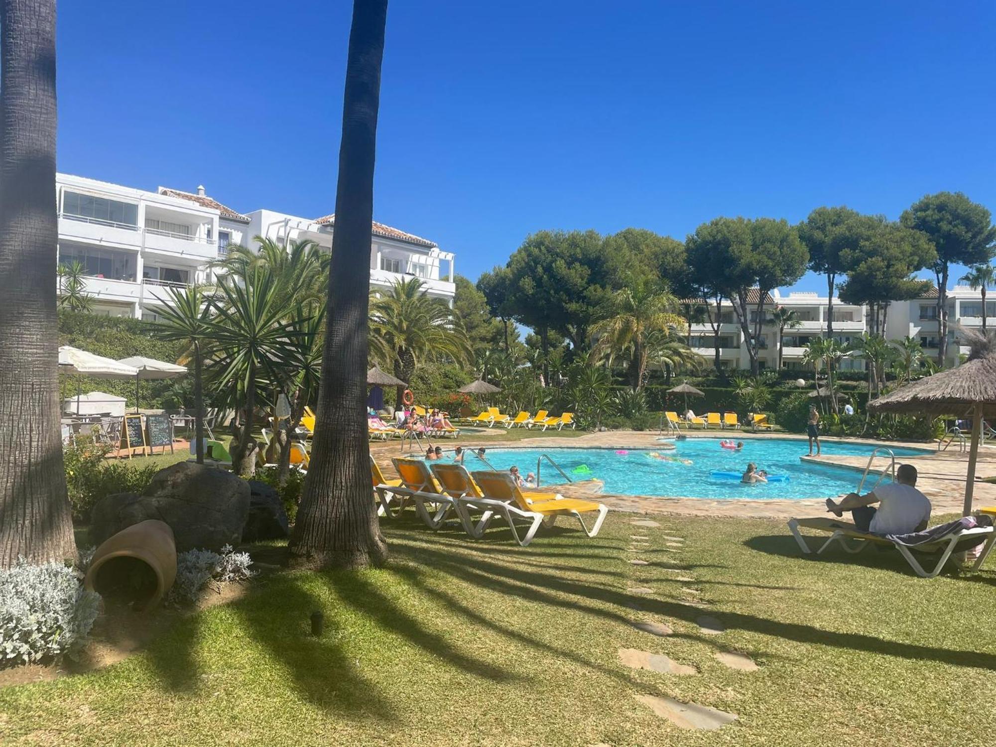 Precioso Estudio En Zona Residencial Miraflores Malaga Luaran gambar